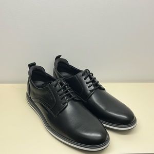 Calvin Klein Black Dress Shoes Men’s Size 9 (NWOT)